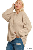 CURVED HEM TWO-TONE SWEATER